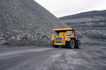 Plusmining-prensa-mundo-sin-mineria-foto-camion